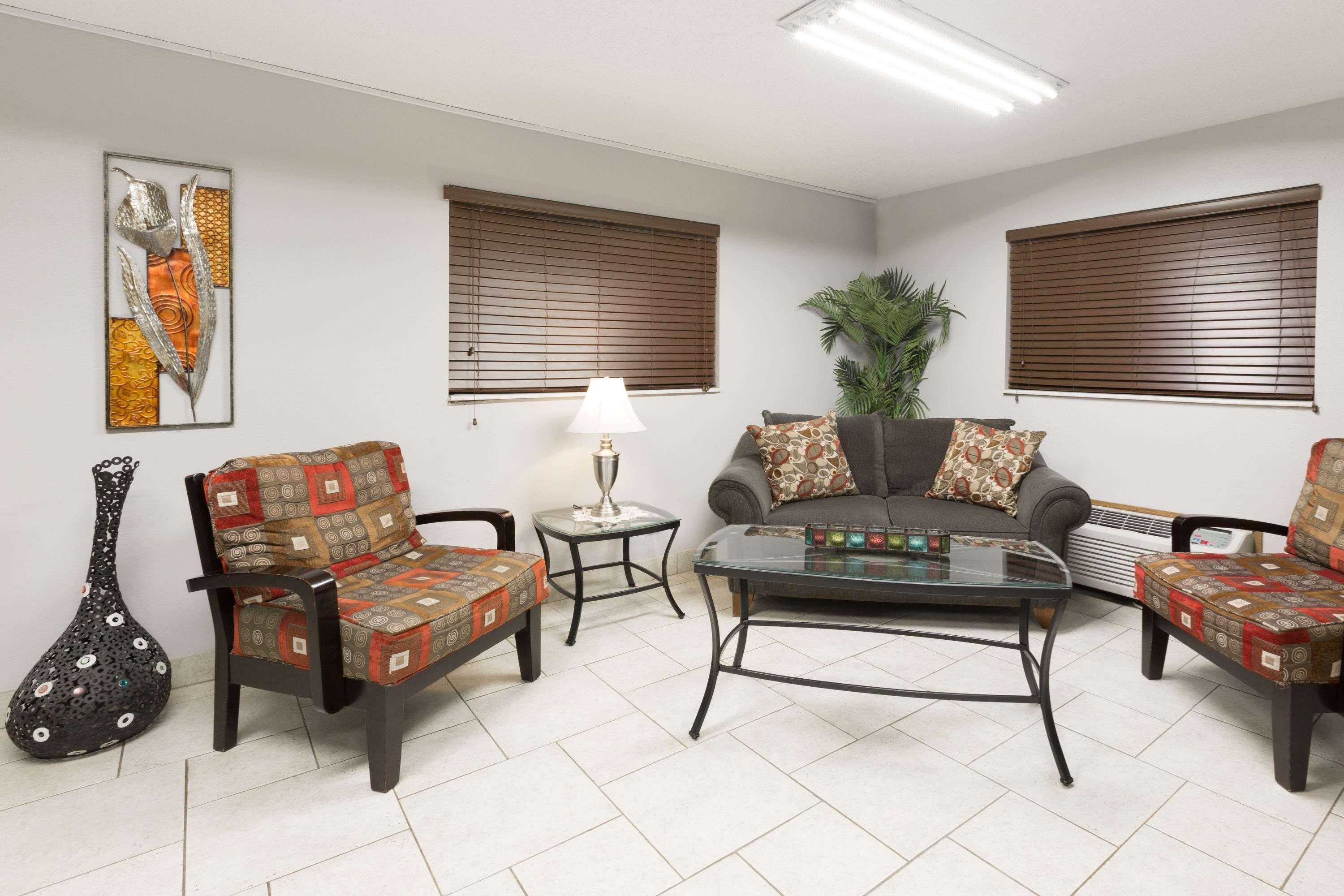 במוטל Super 8 By Wyndham Osceola Ia מראה חיצוני תמונה